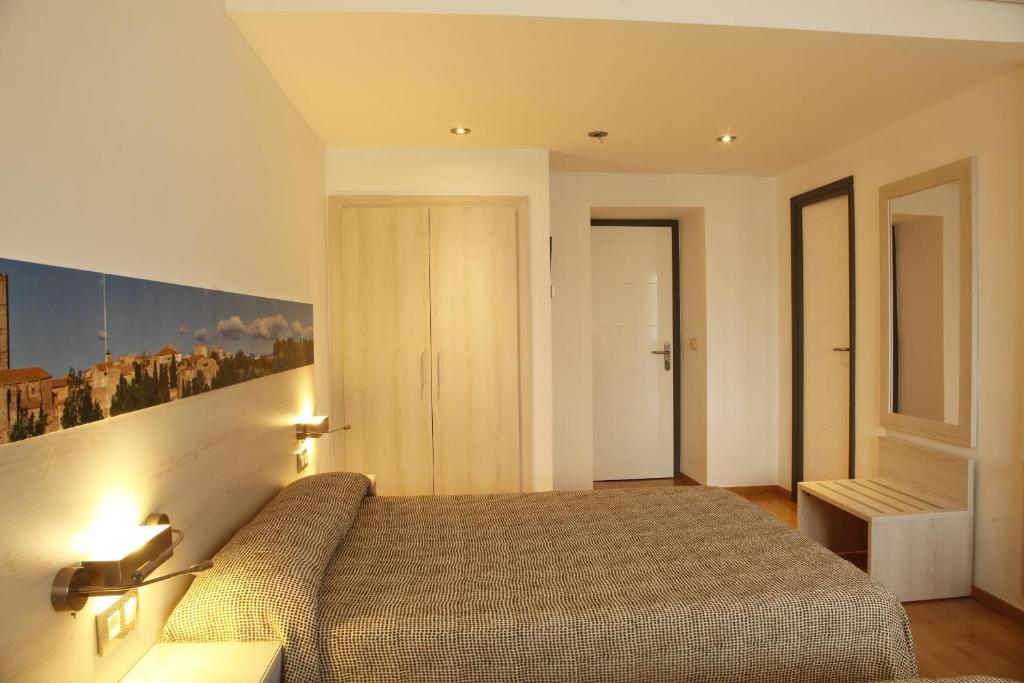 Hotel Canet Castelló d'Empúries Szoba fotó